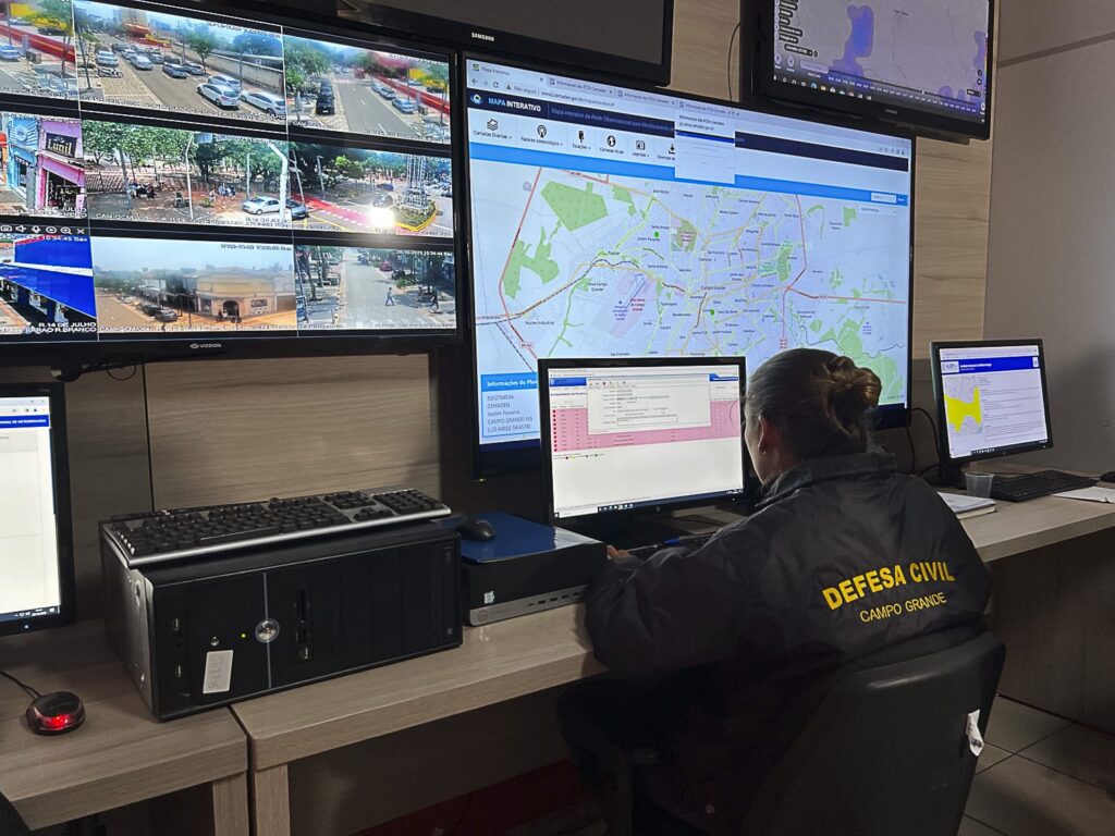 Defesa Civil alerta para risco de tempestade em Campo Grande