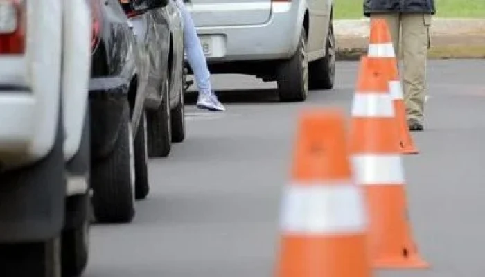 Motoristas devem ficar atentos às interdições neste sábado na Capital
